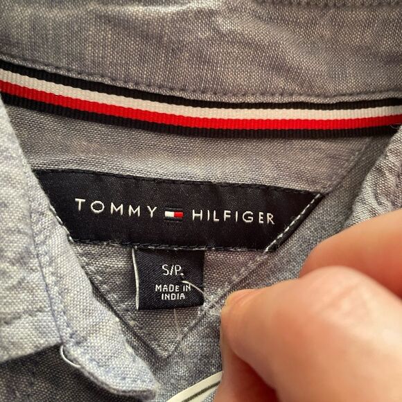 Tommy Hilfiger Light Blue Shirt with Red and White Accents - Picture 7 of 8
